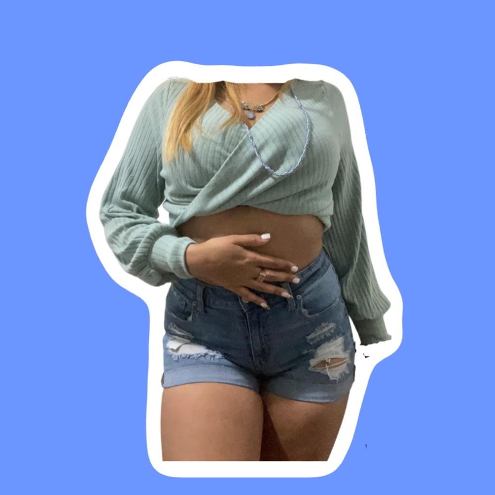 Light Blue long sleeve crop top